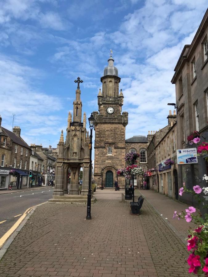 Exclusive Private Double Room, En-Suite Wet Room Private Entrance Forres Exterior foto