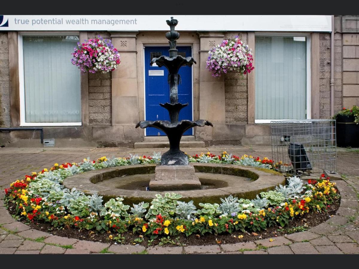 Exclusive Private Double Room, En-Suite Wet Room Private Entrance Forres Exterior foto
