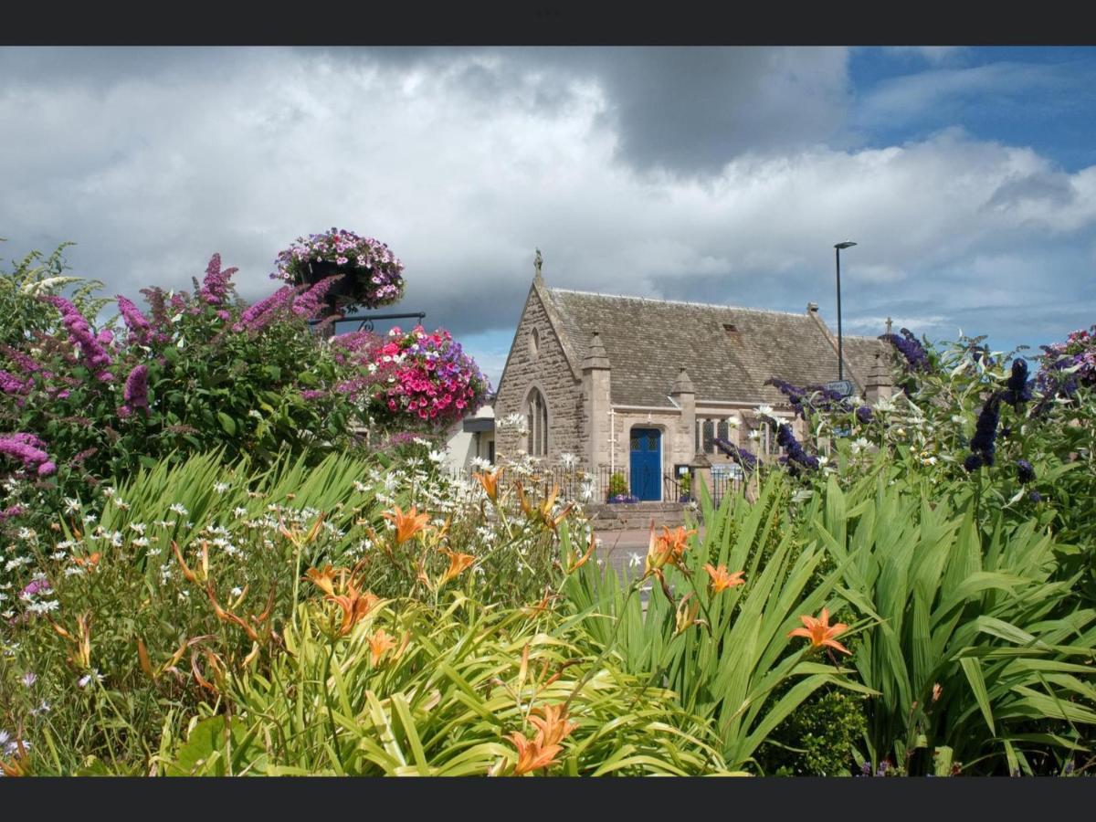 Exclusive Private Double Room, En-Suite Wet Room Private Entrance Forres Exterior foto
