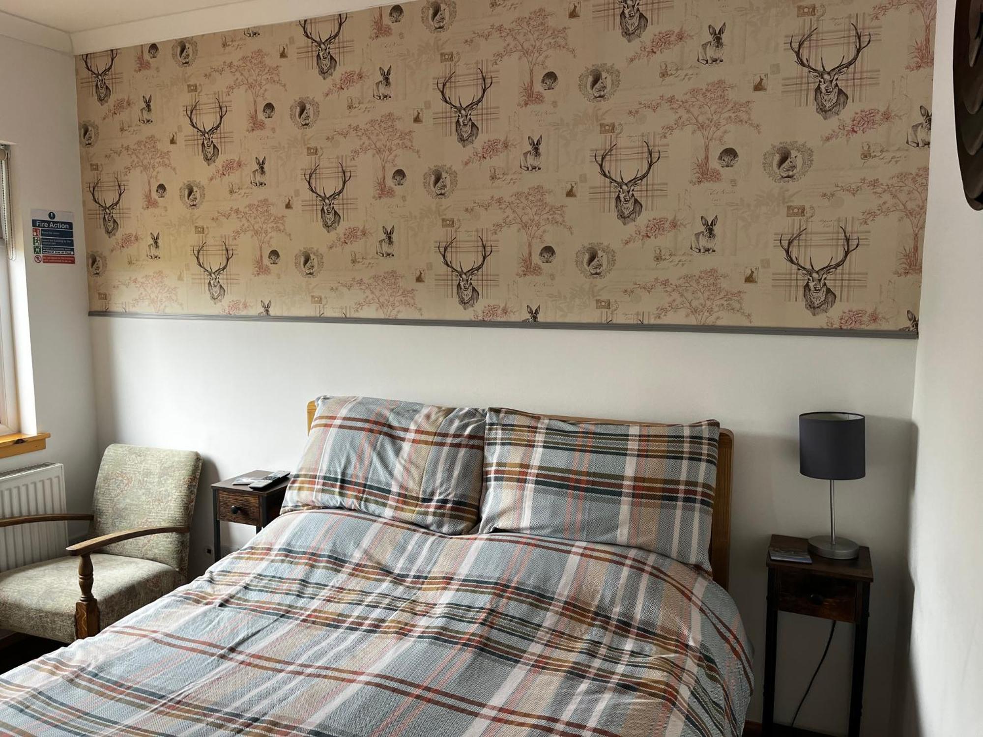 Exclusive Private Double Room, En-Suite Wet Room Private Entrance Forres Exterior foto