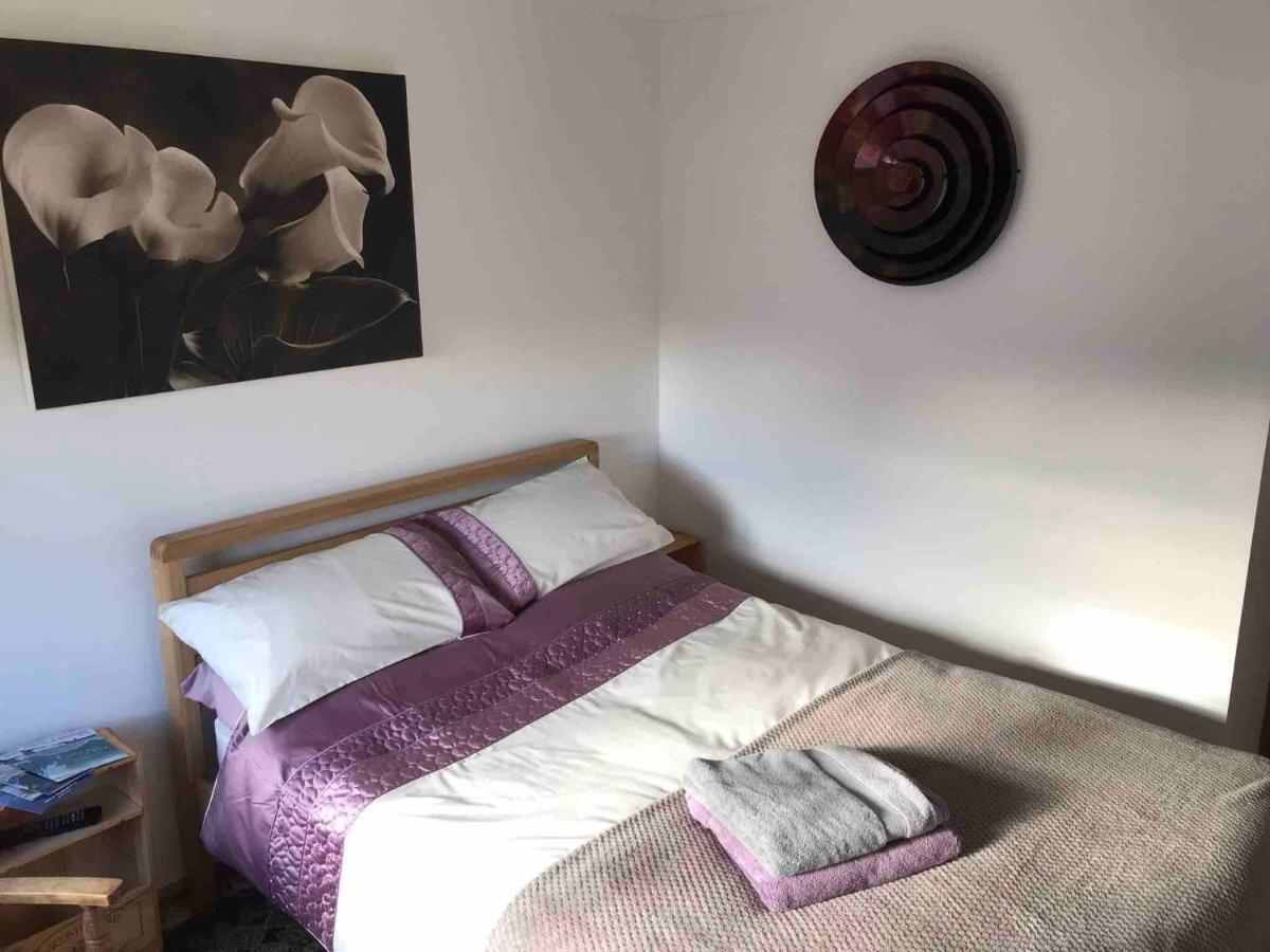 Exclusive Private Double Room, En-Suite Wet Room Private Entrance Forres Exterior foto